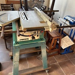 マキタテーブルソーの画像