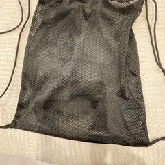 adidasメッシュバックの画像