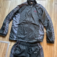 ウィンドブレーカー上下裏も暖かいの画像