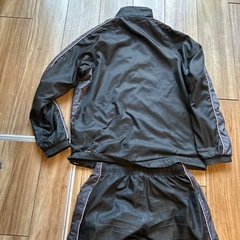 ウィンドブレーカー上下裏も暖かいの画像