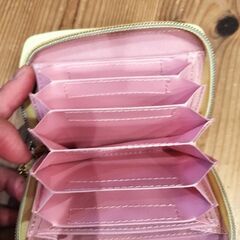 PRIVATE LABEL イエロー 二つ折り財布　定期入の画像