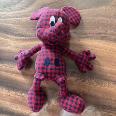 ミッキーマウス人形2体の画像