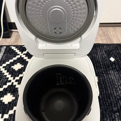 炊飯器の画像