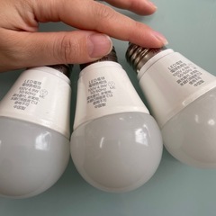 LED電球セット　新品と中古の画像