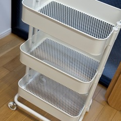IKEA ワゴン 3段（木製天板付き）｜1,000円の画像
