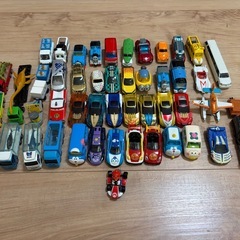 トミカ　200台以上　レアあり　新品あり　ケース付きの画像