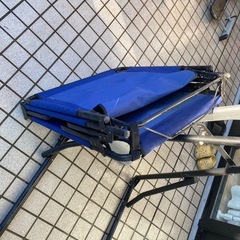 キャンプ用ベッドの画像