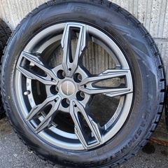 スタッドレスタイヤ185/60R15の画像