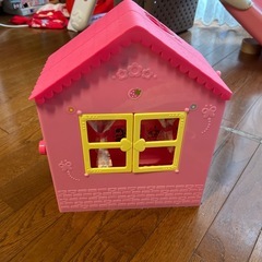 メルちゃんとメルちゃんのお家の画像