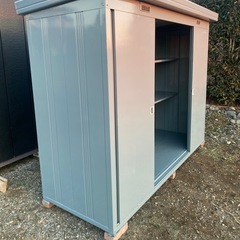 イナバ物置　大型の画像