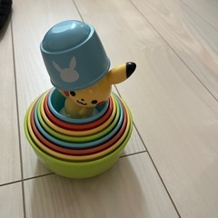 ピカチュウコップ重ねおもちゃの画像