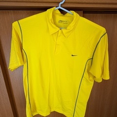 NIKEゴルフ　ポロシャツの画像