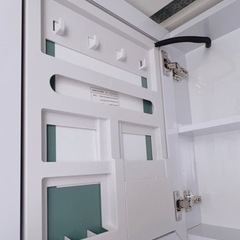 ミラーキャビネット　ホワイト　　収納の画像