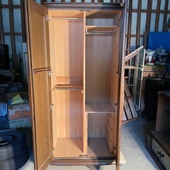 洋服タンスの画像