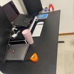 手動昇降デスクの画像