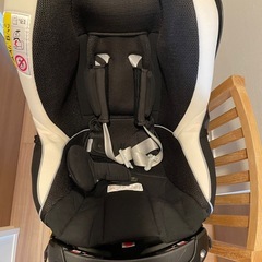 【交渉中】AILEBEBE チャイルドシートの画像