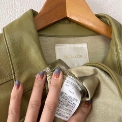 オリーブグリーン ジャケット 合皮の画像