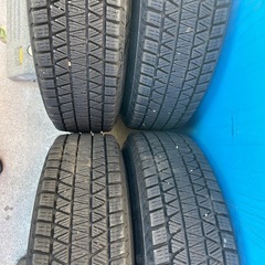 スタッドレスタイヤホイール175/80/15の画像