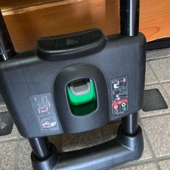 エールべべ　チャイルドシートの画像