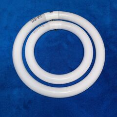 ☆★ 新品　丸型蛍光灯　30型32型セット　NECFLC30EX-D28　ナショナルFCL32ECW/30 ★☆の画像