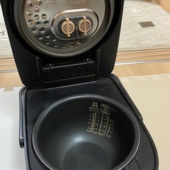 炊飯器　5.5合炊きの画像