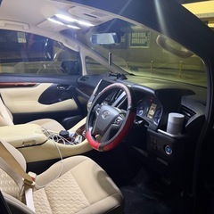 トヨタ　
ヴェルファイアの画像