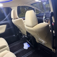 トヨタ　
ヴェルファイアの画像