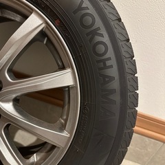 ヨコハマ　スタッドレスホイール付きタイヤ
の画像