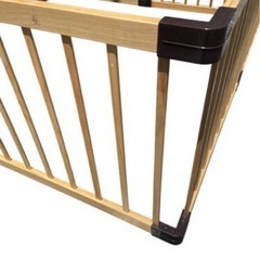 ベビーサークル　木の画像