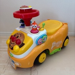 アンパンマンよくばりビジーカーの画像