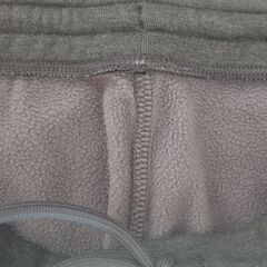 ユニクロ　スエットパンツ　裏フリース　グレーの画像