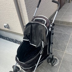 ペット用バキー、ベビーカー
の画像