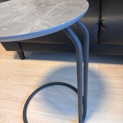 【ニトリ】石目調サイドテーブル(RA1 3350 グレー) 2024年購入　多少の傷あり）の画像