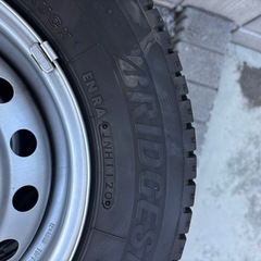 スタッドレスタイヤ　145/R12 LT　ホイール付きの画像