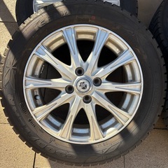 スタッドレスタイヤ　ホイル付き4本の画像