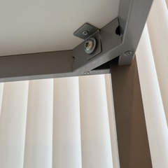 白いダイニングテーブル椅子セットの画像