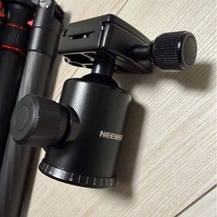 NEEWRカーボン製三脚の画像