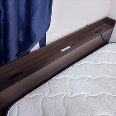 ダブルベッドの画像