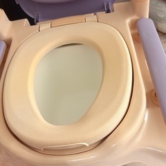介護用品 ポータブルトイレの画像