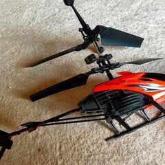 【中古】ヘリコプター型ドローンの画像