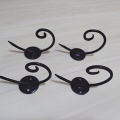 アンティーク洋服かけ 鉄製ウォールフックの画像