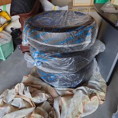 タッドレスタイヤホイールセットの画像