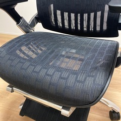東京インテリア オフィスチェア HLC-0588F-1 定価78000円の画像