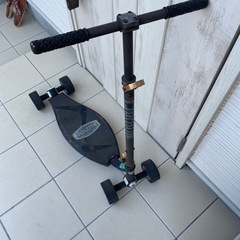 4輪キックスケーターの画像