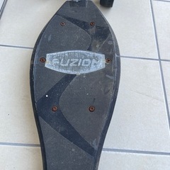 4輪キックスケーターの画像