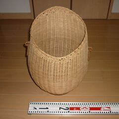 交渉中【籐製品】バスケット、鉢入れ３個セットの画像