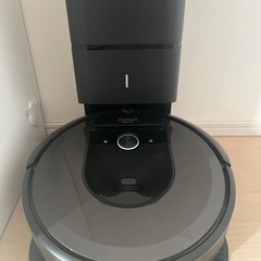 美品 ルンバ i7｜フィルター・ブラシ多数付き｜清掃完了まで全自動｜即引取OKの画像