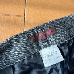 スマートピンクパンツ　40サイズの画像