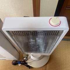 山善　カーボンヒーターの画像