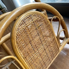 木製　ラタン  籐　マガジンラックの画像